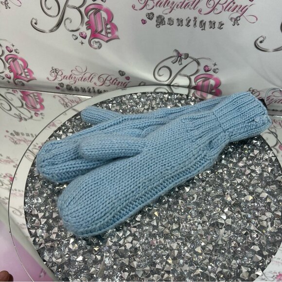 Roots mitts gloves knitted knit crochet warm cozy Light Blue Knit Mittens - Picture 7 of 8